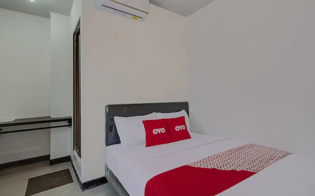 Oyo 3198 Sukomanunggal Inn