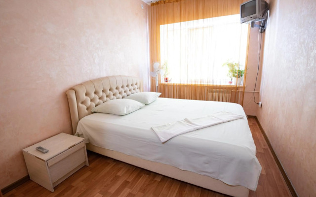 Дашковича 30, центр міста