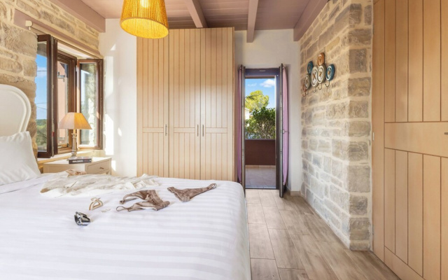 Phaistos Villas Elegant South Residence