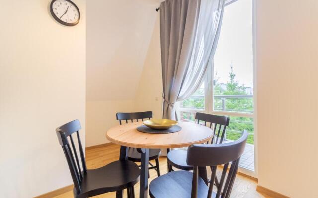 Verde Apartment, By Cohost