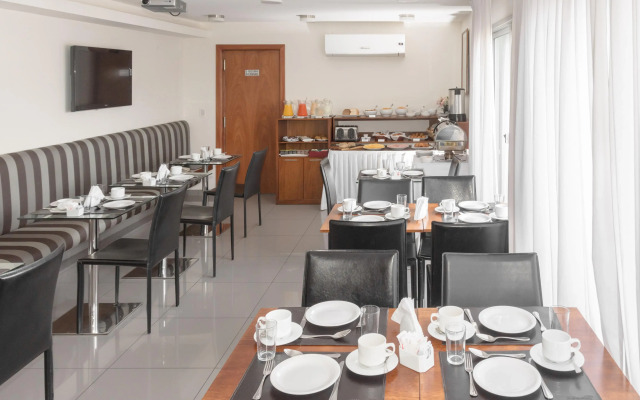 Palm Beach Plaza Hotel