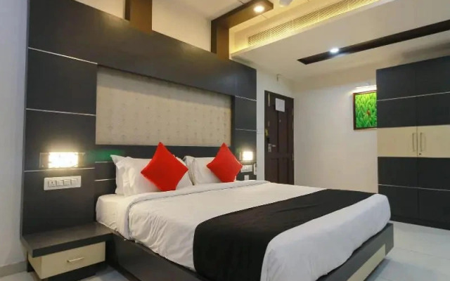 Le Moshe Inn by OYO Rooms