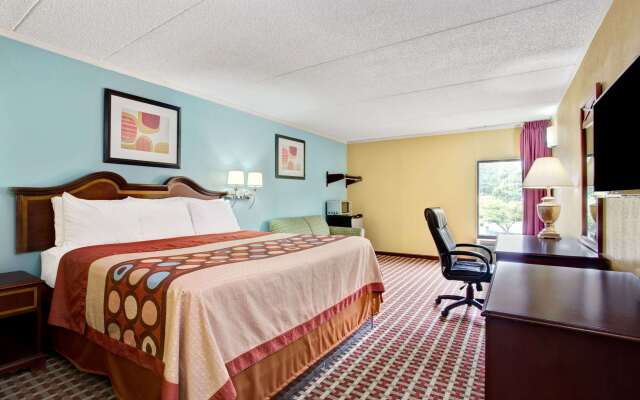 Super 8 by Wyndham Raleigh Downtown