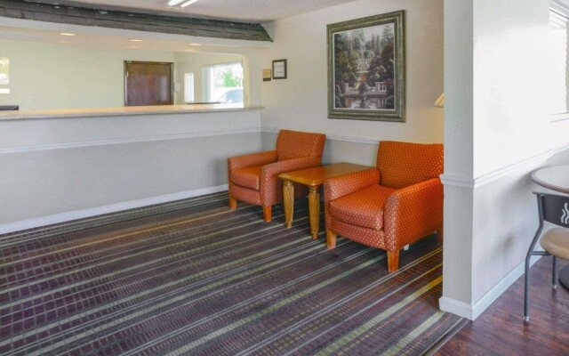 Econo Lodge Carbondale