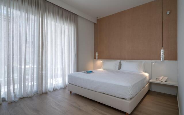 One Bedroom Apartment with Spacious Living Area