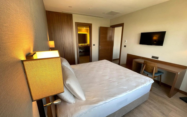 Turkmen Riverside Hotel
