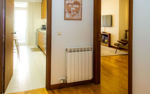 Liiiving in Matosinhos- Seaside Delight Apartment