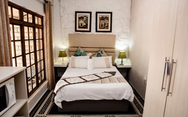 Woodpecker Guesthouse