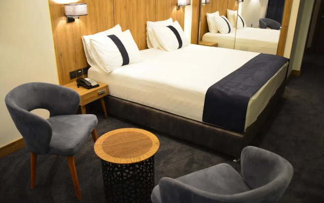 Monarch Hotel Amman