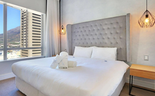 Triangle Luxury Suites by Totalstay