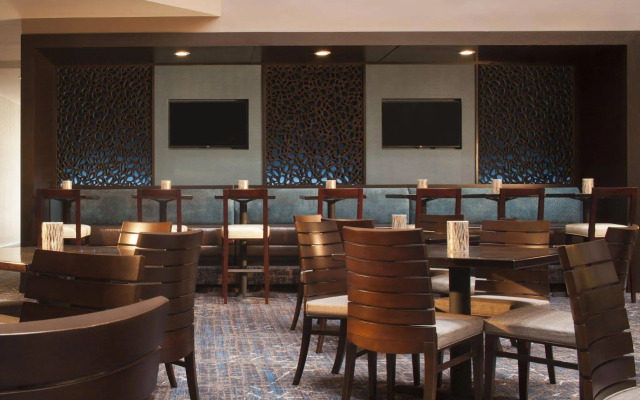 Embassy Suites by Hilton Houston Near the Galleria