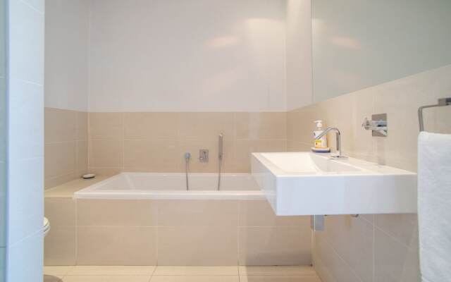 Four Seasons Apartments