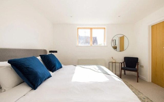 The London Loft - Glamorous 2bdr Flat With Parking