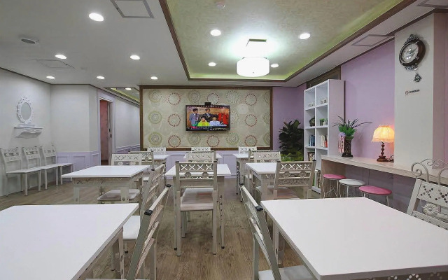 Gyeongju Friend Guest House - Hostel