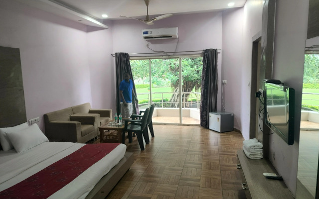 TGI Jahaj Mahal