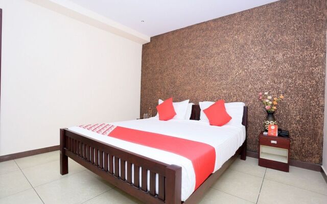 OYO 25012 Kv Suites