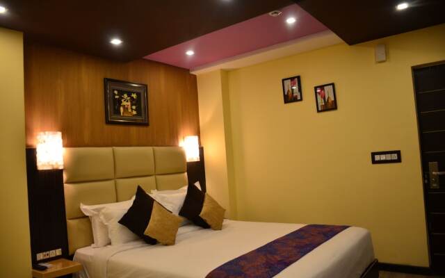 Dolphin Chocolate Inn