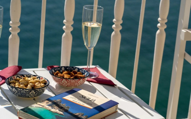 Alfeo Seafront - Sunset view in Ortigia