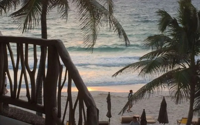 Life Source Retreats Tulum - All Inclusive