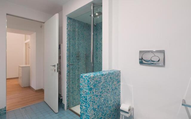 Amazing 4 bedrooms apartment with garden