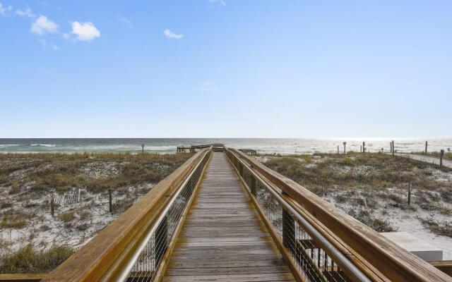 SPC 2021 is a Harbor front 1 BR by RedAwning