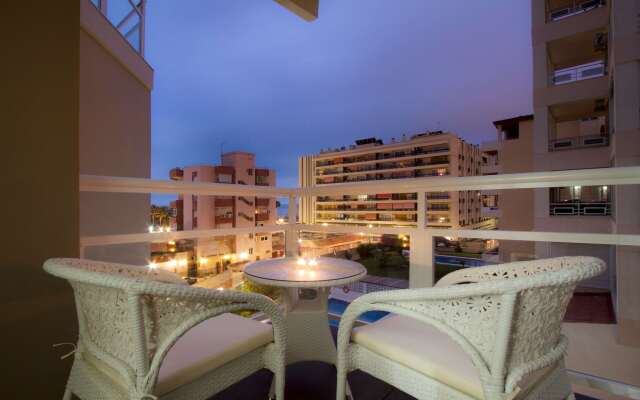 Moon Dreams Torremolinos Hotel (Adults Only)