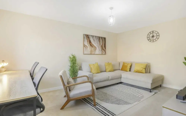 Spacious 5-bed Contractor House - Parking Wi-fi