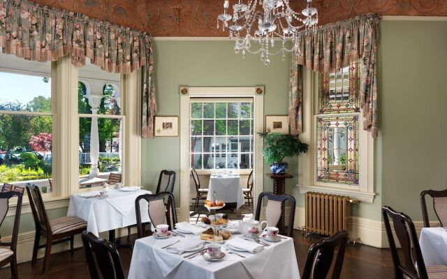 Pendray Inn & Tea House