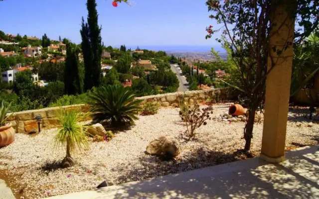 Kamares Villa