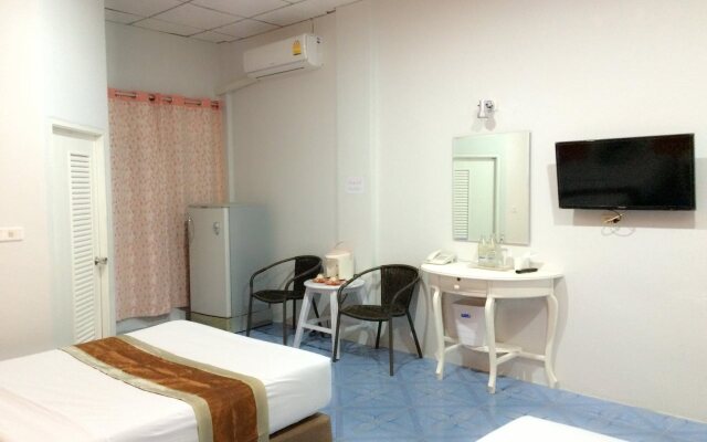 Hotel Amarin Palace.