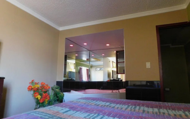 Mounts Motel
