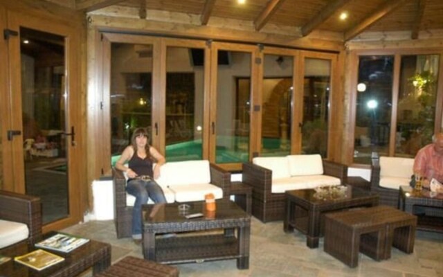 Castello Rosso Hotel