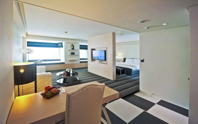 Herz Hotel