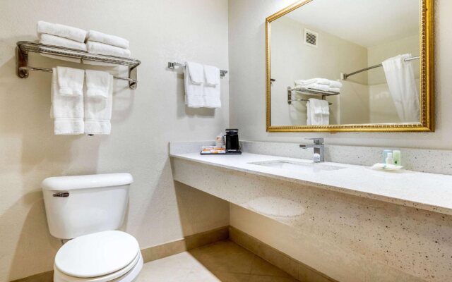 Quality Inn & Suites Lexington South