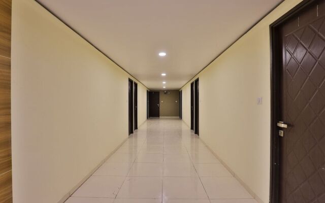 OYO 19842 Hotel Royal Inn