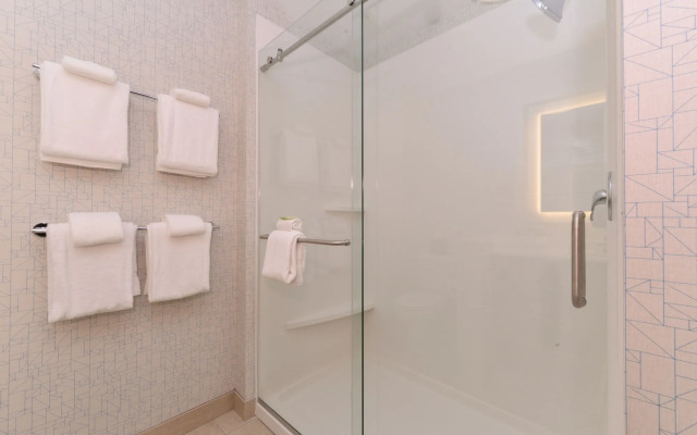 Holiday Inn Express & Suites West Melbourne by IHG