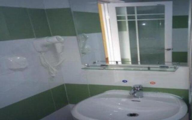 7 Days Inn Dehong Mangshi Tuanjie Street Branch