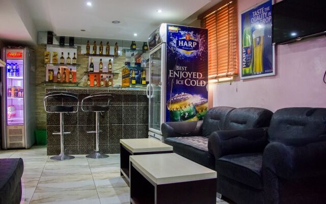 Folade Hotels