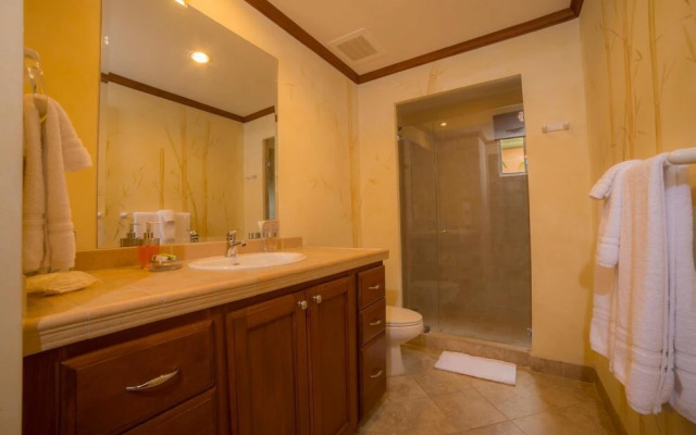Veranda 8F - 2 bdr 2 Bath - Condo