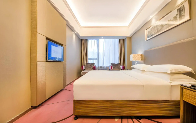La Perle International Hotel - Free shuttle between hotel and Exhibition Center during Canton Fair & Exhibitor registration Counter