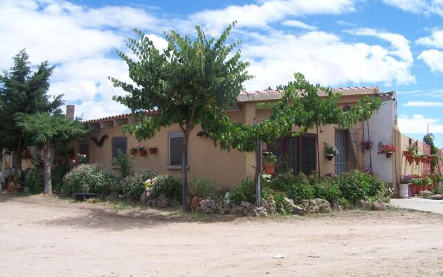 Albergue Turistico Torre de Sabre - Hostel