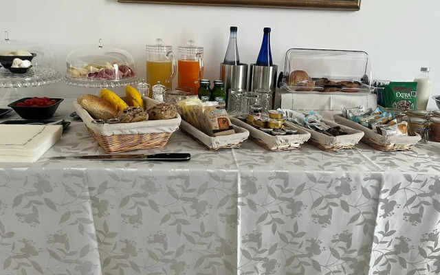 Vianna Suites & Spa