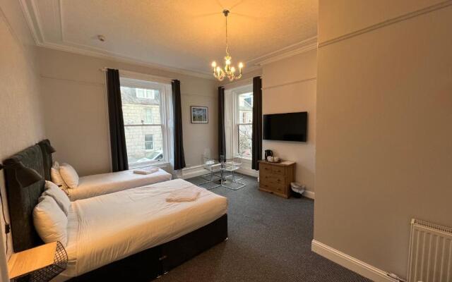 Lost Guest House - Aberdeen