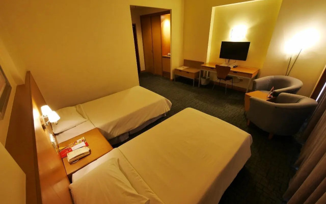 Premier Hotel