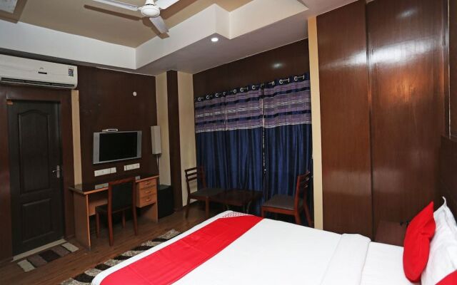OYO 24855 Ambassador Hotel