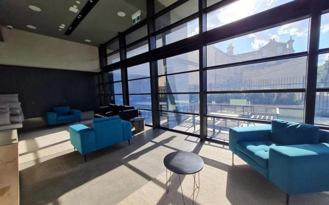 St Kilda 2BR2BA +Balcony +view+workstation+ car