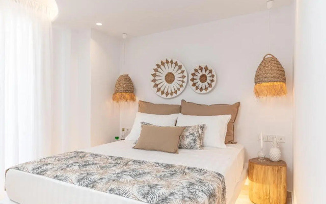 Almiriki Naxos Beachside Living