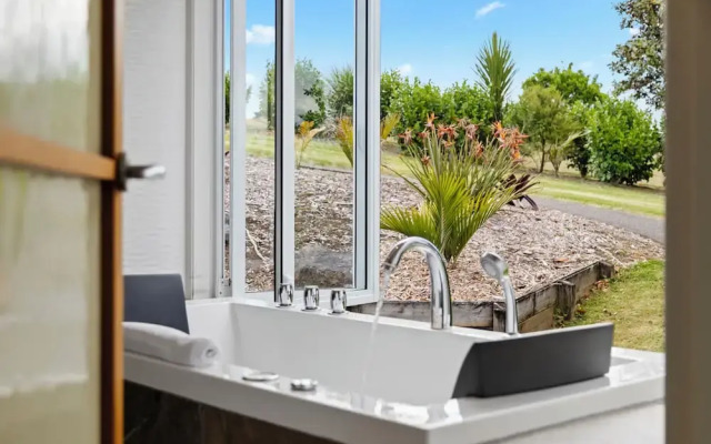 Woodhouse Mountain Lodge
