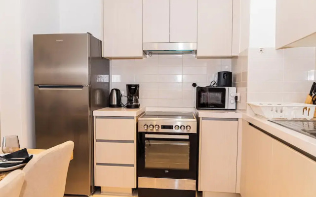 Bloomfields Stylish 1BR in Waters Edge