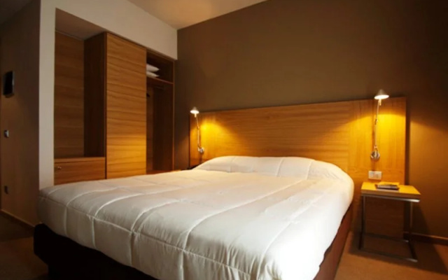 Victor Hotel